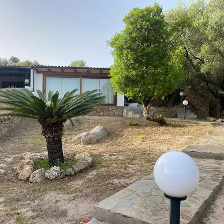 La Casita Di Tito Holiday home Pittulongu
